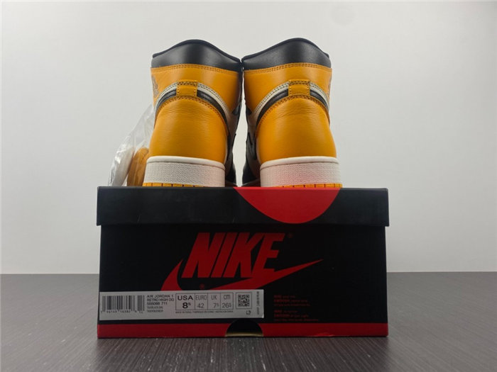 Jordan1 Retro high OG 555088-711