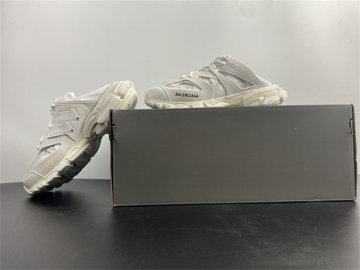 BLCG Track Mule White  653813 W3CP3 9000