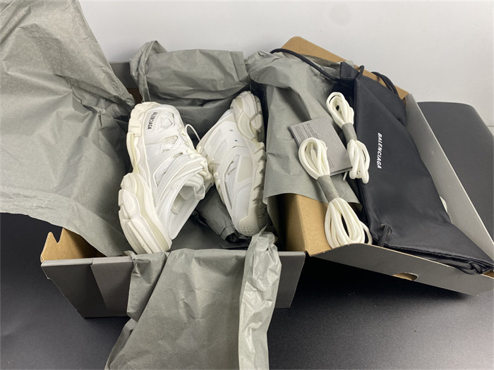 BLCG Track Mule White  653813 W3CP3 9000