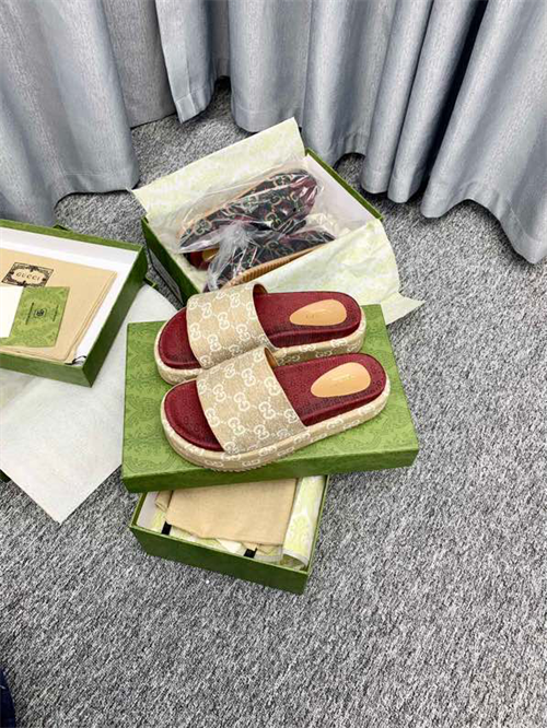 Gocci Slipper