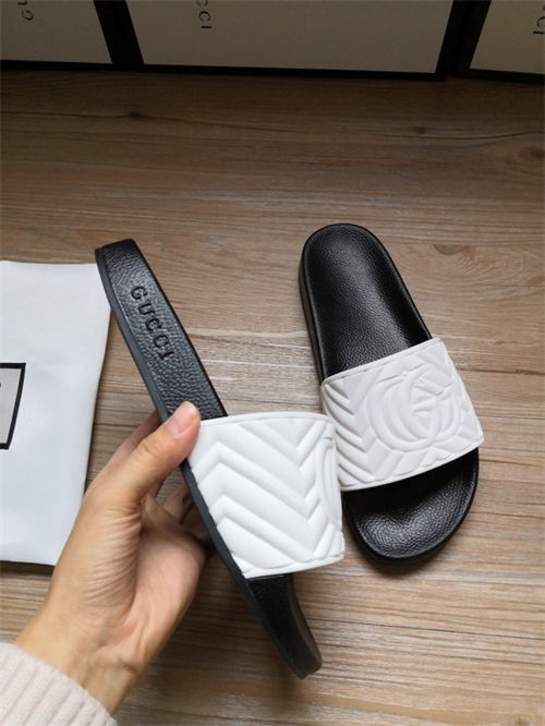 Gocci Slipper