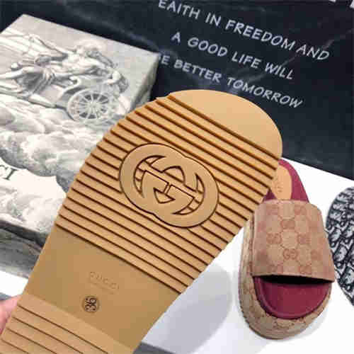 Gocci Slipper