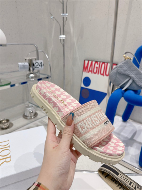 Dio Slipper