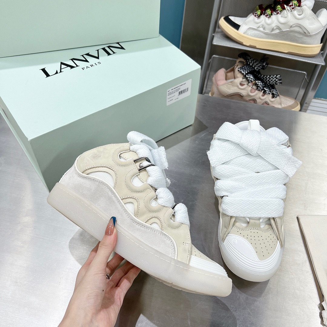 Lanvon Leather Curb 3