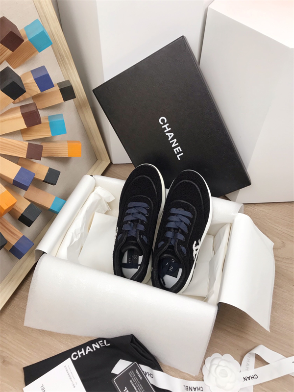 Chanal Sneakers