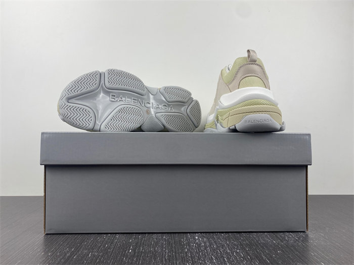 Balenciaga Triple S 524039 W2FW4 9790