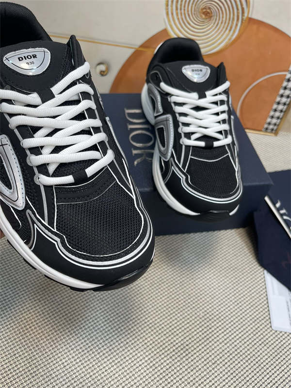 DIOR B30