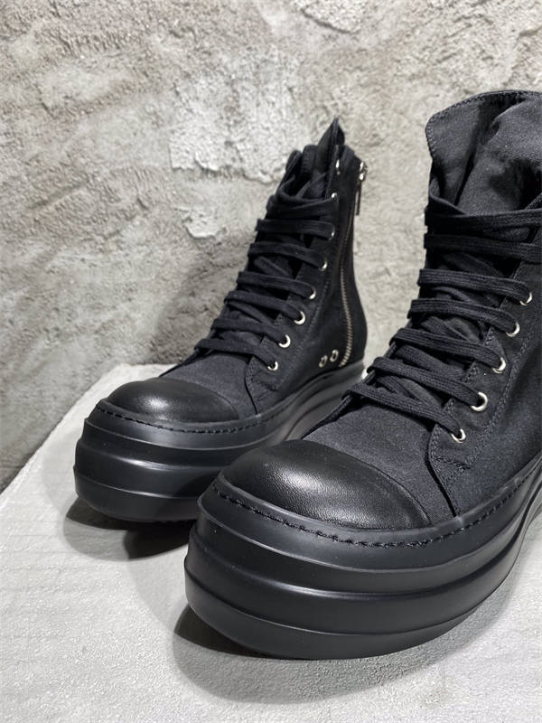 RI*K OWENS SNEAKERS