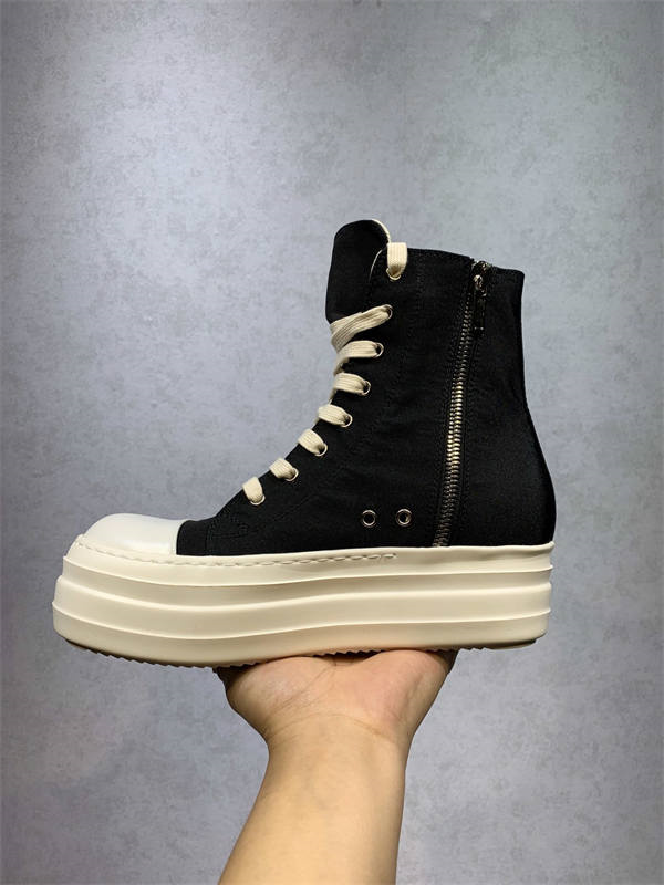 RI*K OWENS SNEAKERS