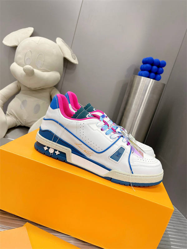 LV030