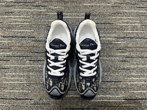 Dior Sneaker 011