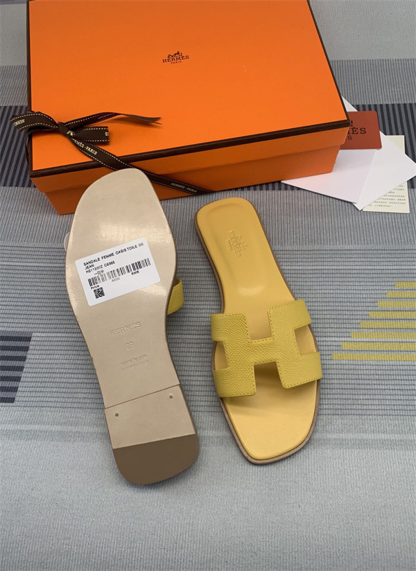 H Slipper