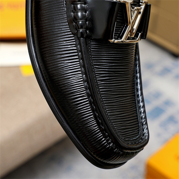 Lv Loafer 017