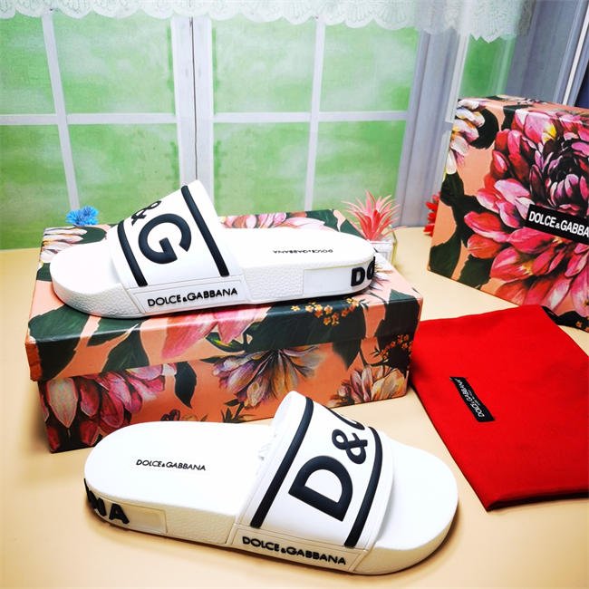 DG slipper 26