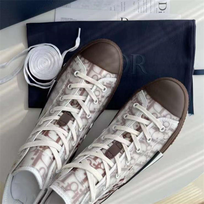 D*or B23 High Top