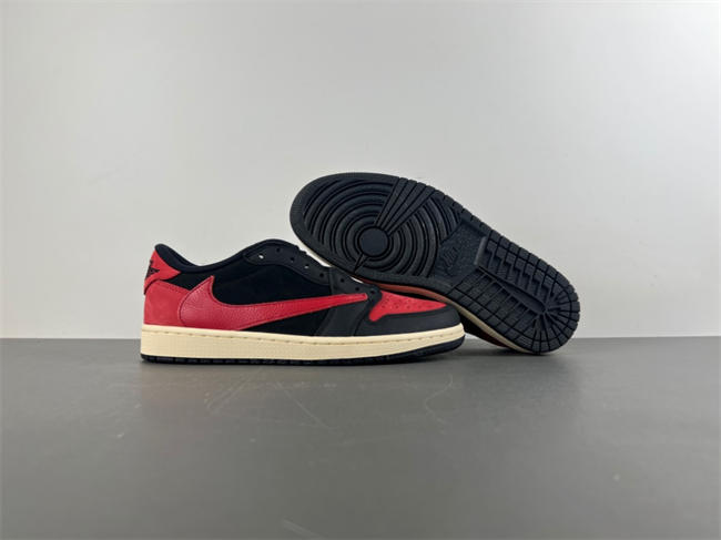 Travis Scott x Air Jordan 1 Low