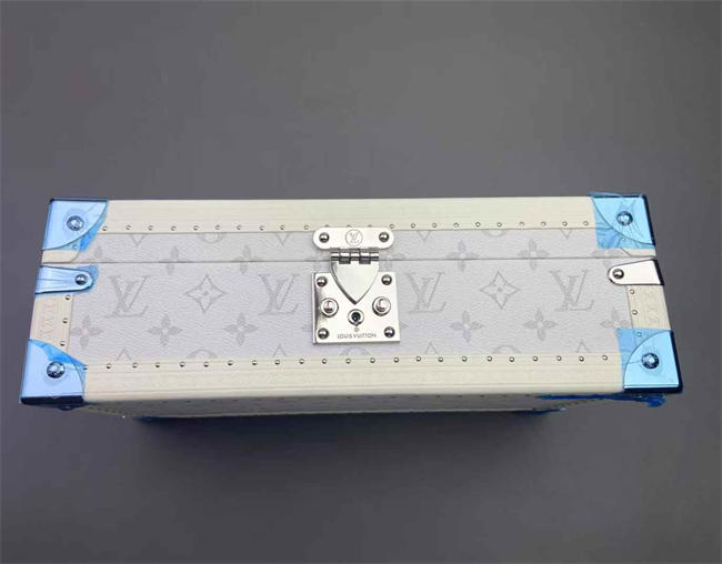 LV BOX