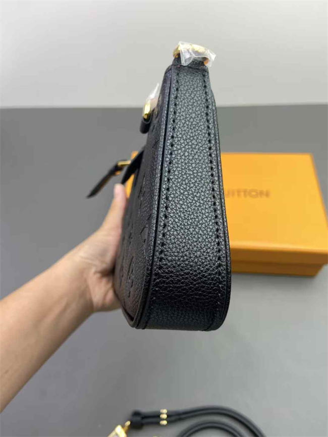 LV BAG