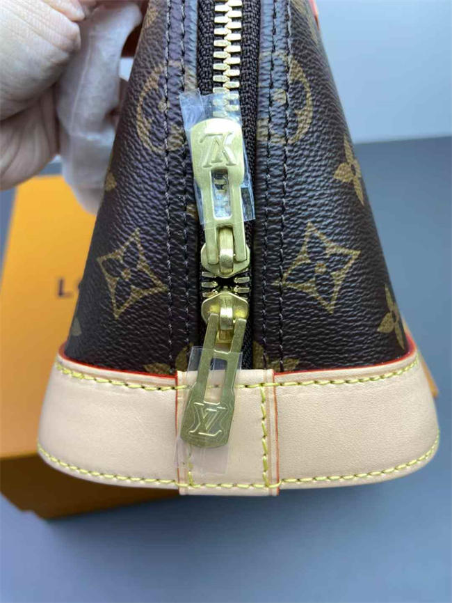 LV BAG
