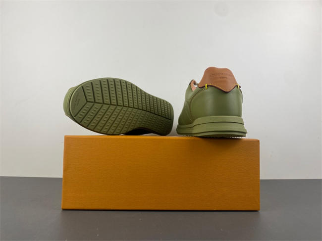 Louis Vuitton LV
