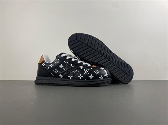 Louis Vuitton LV